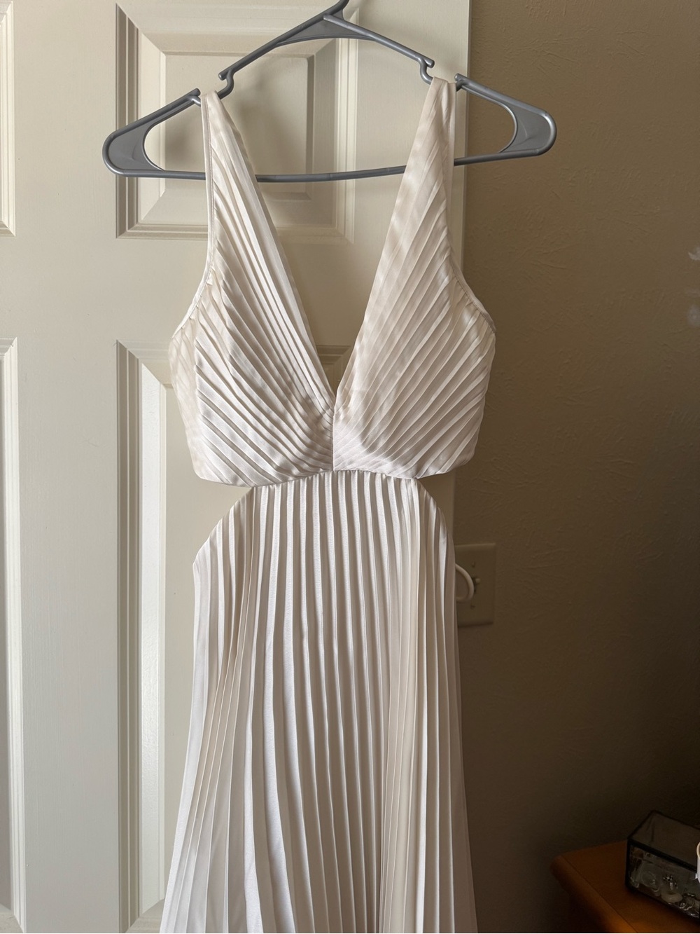Abercrombie Giselle Pleated Cutout Maxi Dress